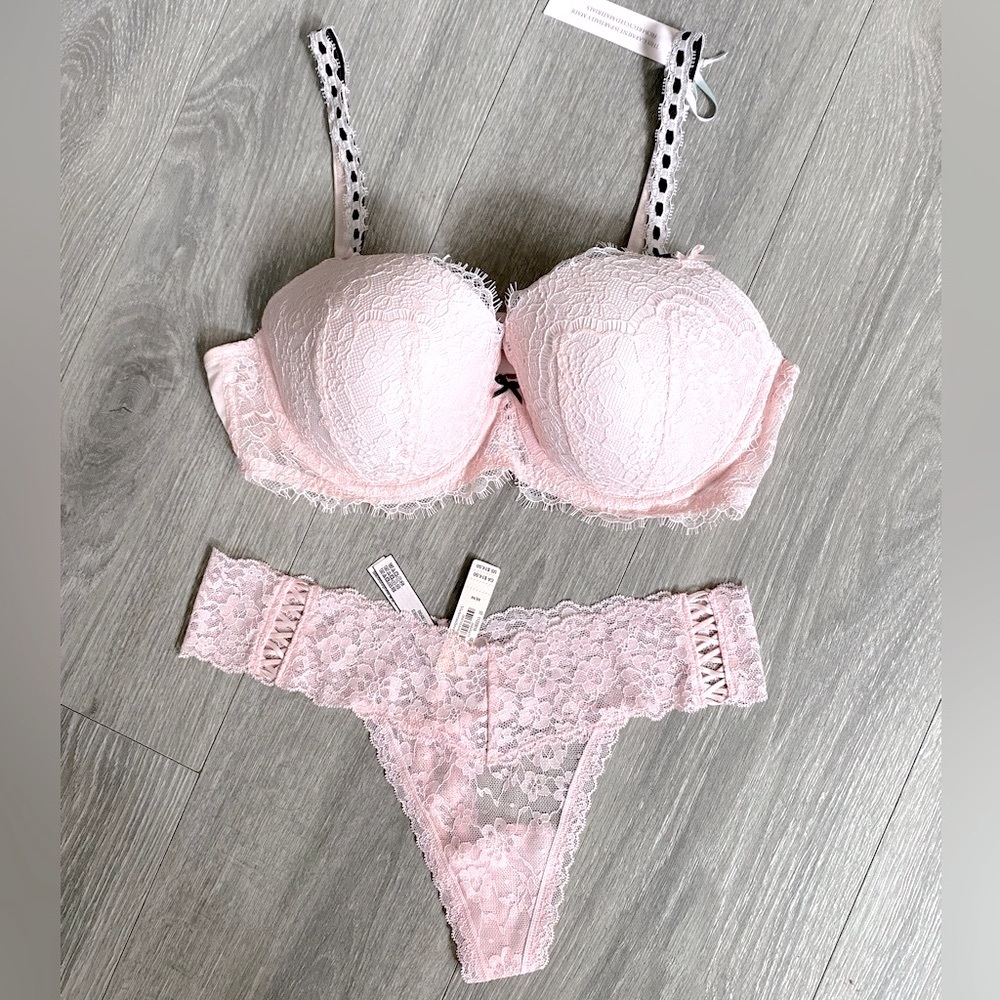 Victorias Secret Dream Angels LightlyLined Ribbon Slot Demi Bra & matching Thong